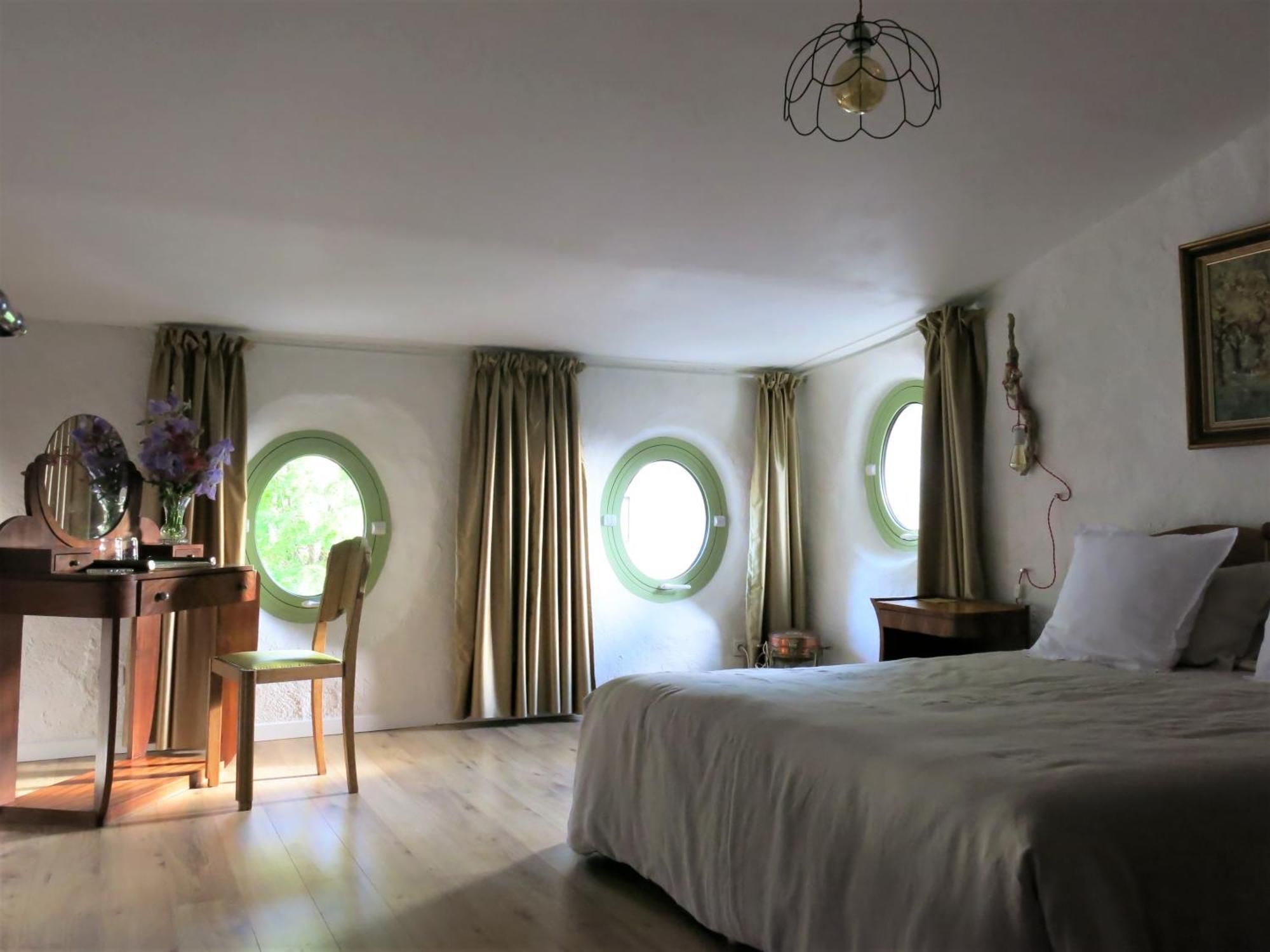 Oppède La Buissonniere Bed & Breakfast エクステリア 写真